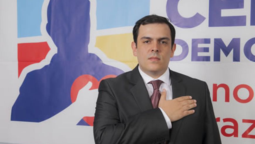 “Nuevamente la aplanadora santista en contra de los derechos de la oposición”: denuncia el Representante Santiago Valencia 3 santiago valencia