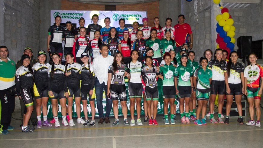 Fue presentada la 2da versión de la Vuelta de la juventud femenina de Antioquia. 2 Foto Vuelta Femenina de la juventud de Antioquia 2014