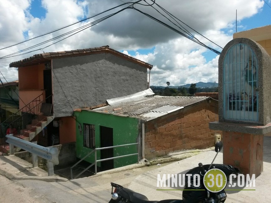 En esta casa en Rionegro fue atacado a disparos el menor.