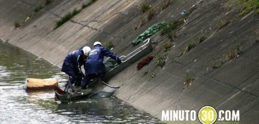 Con signos de tortura fue hallado el cuerpo de un hombre tirado en un caño