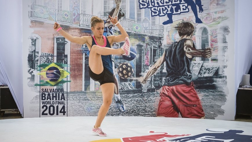 FOTOS: El colombiano Sebastián Boyka Ortiz cayó ante el campeón de Reb Bull Street Style 2014 Andrew Henderson. 4 Foto Red Bull -
