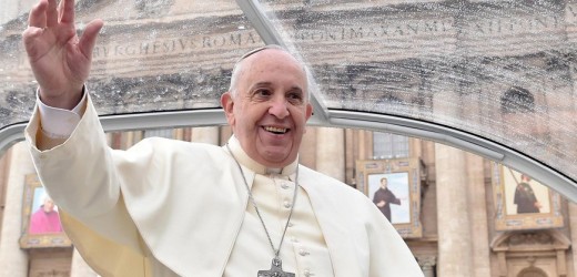 Duchas, barbero y un conjunto de aseo, la ayuda del Papa para los habitantes de calle