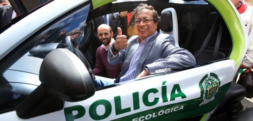 Bogotá debería ser la capital mundial del vehículo eléctrico: Alcalde Petro