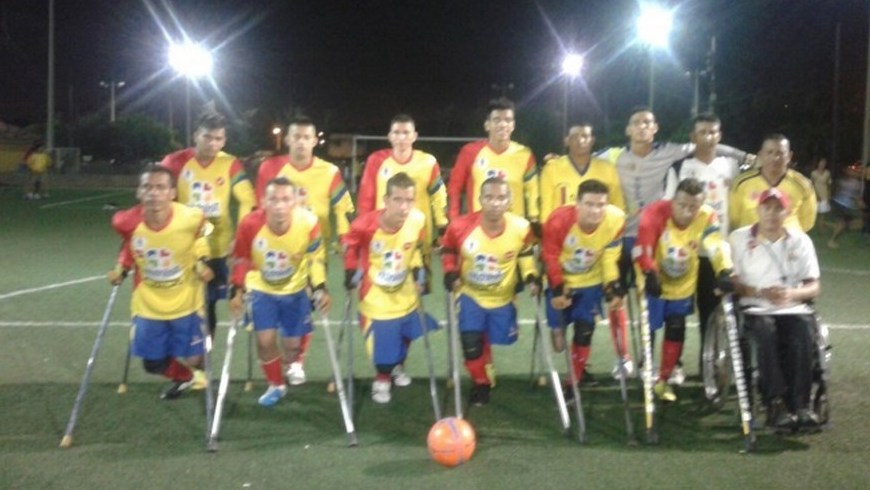Colombia por primera vez en el Mundial de Fútbol para amputados. 1 equipo colombia amputados 1416938176 Copiar