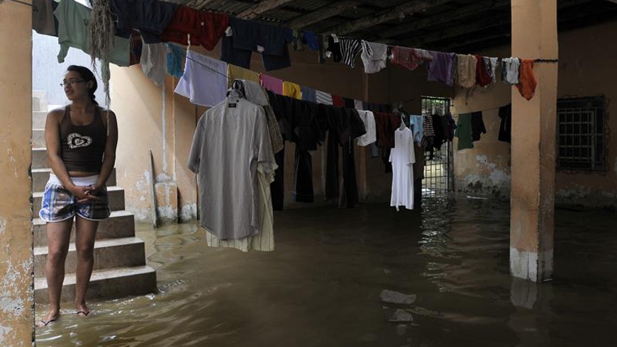 En los dos últimos meses se registraron en Colombia 113 vendavales, 88 inundaciones, 50 deslizamientos de tierra y 29 colapsos estructurales asociados a las lluvias. EFE