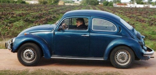 Jeque árabe ofrece una millonaria suma por el auto del presidente más pobre del mundo