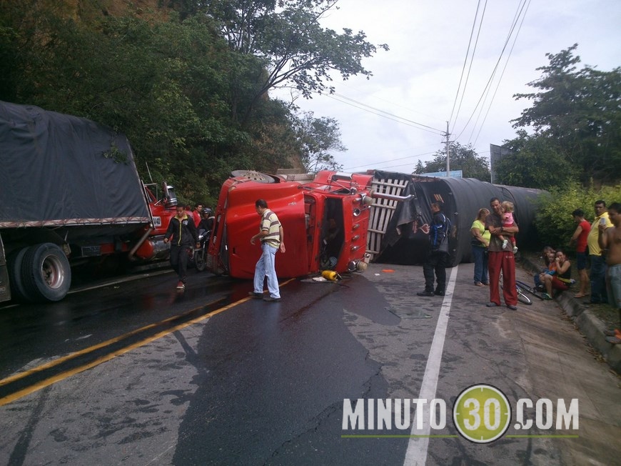 ACCIDENTE CONEXIÓN VIAL OCCIDENTE (4)