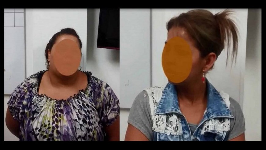 EN VIDEO: Dos mujeres quedaron grabadas cuando se robaban dos DVD en Barbosa 6 Foto: Policía Metropolitana