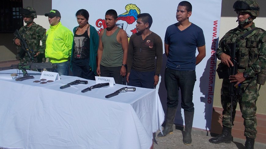 Guerrilleros capturados. Foto: Ejército