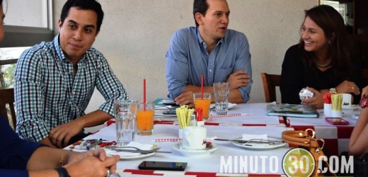 Grupo de congresistas del Centro Democrático apoyan propuesta de incluir a Federico Gutiérrez entre sus precandidaturas