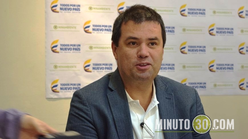 El director del Área Metropolitana, Hernán Darío Elejalde.