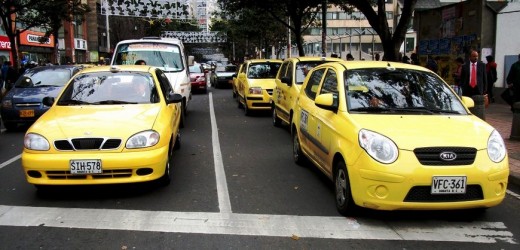Se levanta el Pico y Placa para taxis en Bogotá