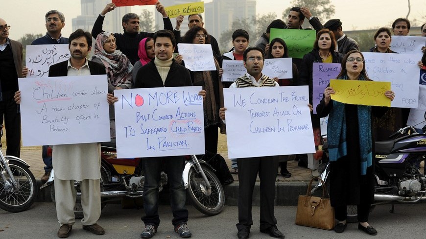 atentado a colegio en pakistan
