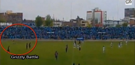 En video: Futbolista peruano es alcanzado por un rayo en pleno partido
