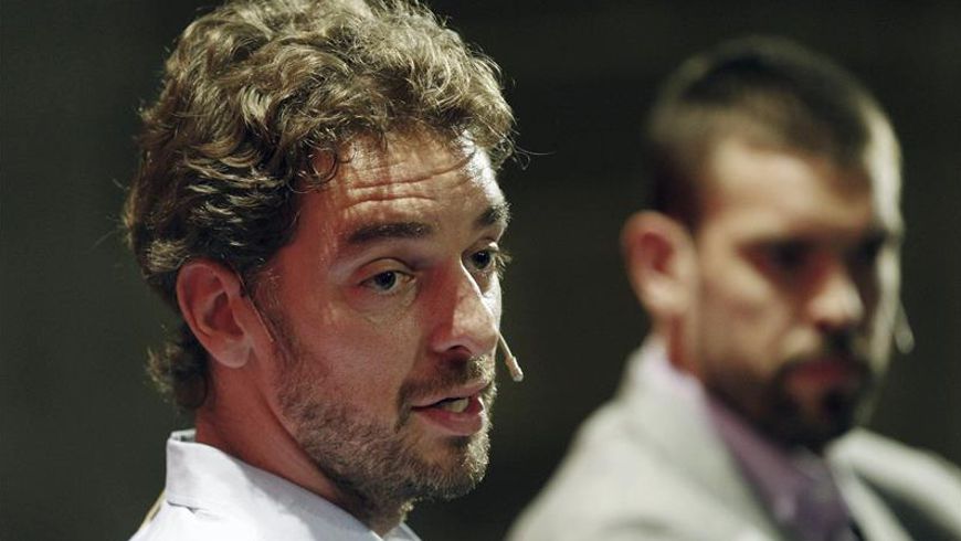 Los hermanos Pau (i) y Marc Gasol. EFE