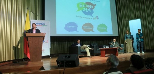 Alcalde Petro quiere que Bogotá asuma la responsabilidad de la educación superior
