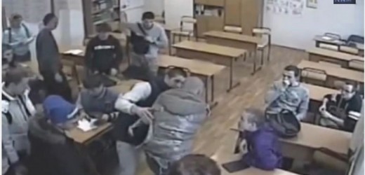 Bullying fatal: Adolescente muere a manos de sus compañeros de clase. Video