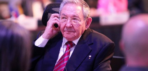 Raúl Castro exige que cese el bloqueo de EE.UU. a Cuba
