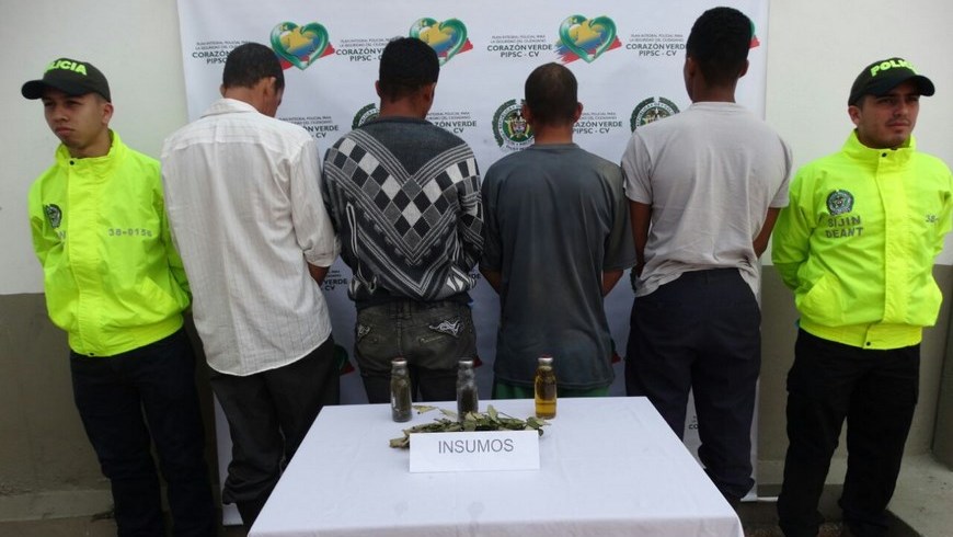 Ejército destruyó un laboratorio de las Farc y capturó a 4 miembros de las redes de apoyo en Briceño 2 Foto: Ejército