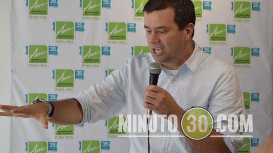 En la foto el Director del Área Metropolitana del Valle de Aburrá, Hernán Darío Elejalde