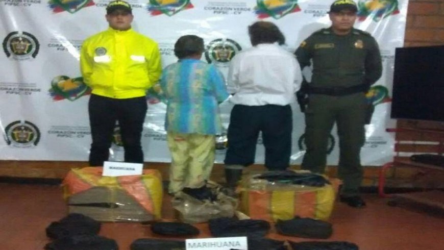En Salgar capturaron a una pareja a la que le incautaron más de 60 kilos de marihuana 2 Foto: Policía Antioquia