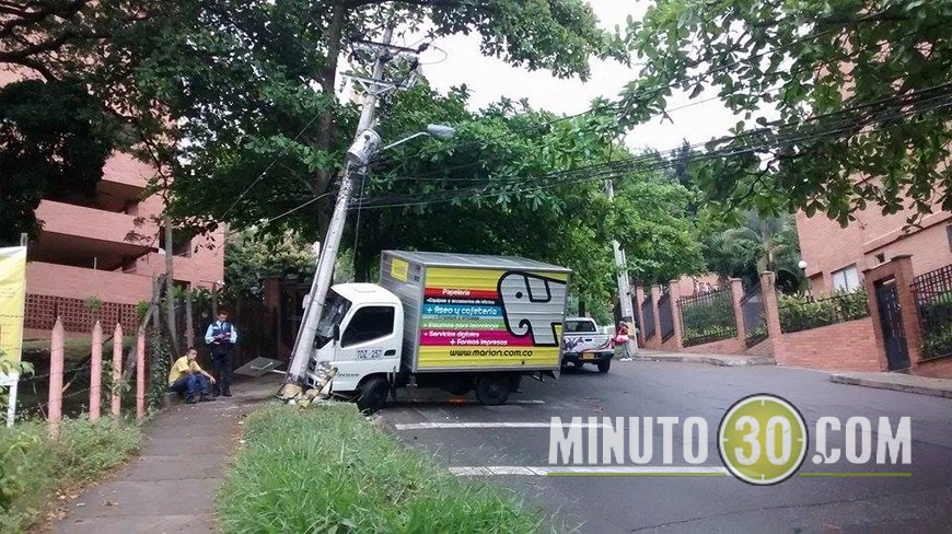 accidente furgon el poblado 1