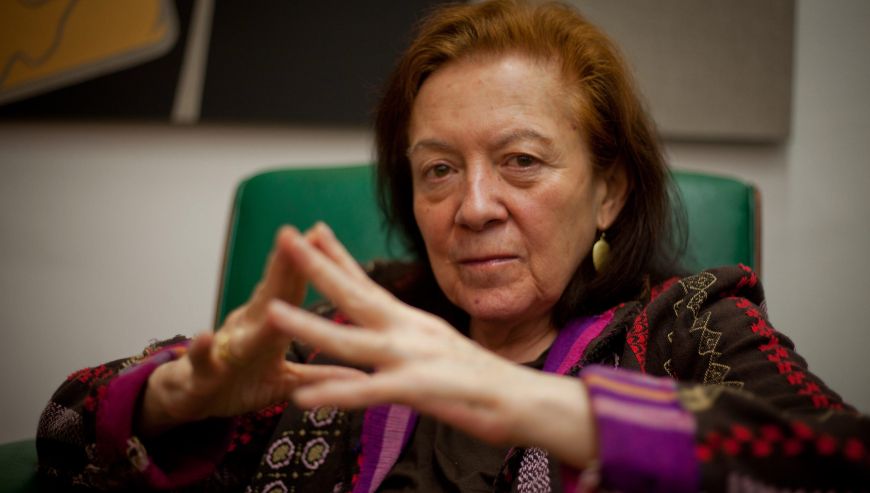 La pintora y escultora colombiana Ana Mercedes Hoyos (en la imagen), fallecida en septiembre pasado, será homenajeada con la exposición de algunas de sus más destacadas obras, según los organizadores. EFE/Archivo