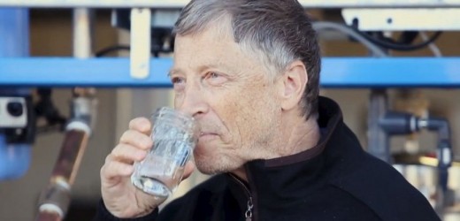Bill Gates publica video en el que toma agua reciclada de desechos humanos
