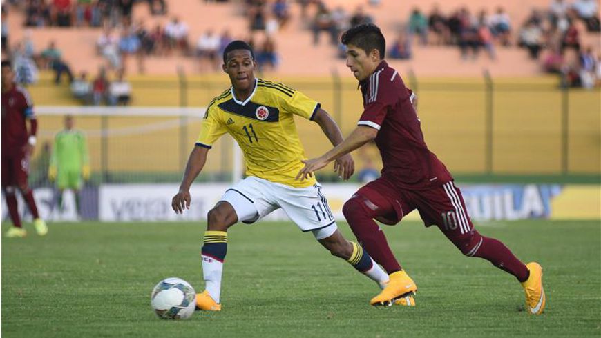 Colombia, Brasil y Uruguay definieron el grupo B del sub-20 2 Jeison Lucumi (i) de Colombia disputa el balón con Jefferson Savarino (d) de Venezuela este 21 de enero durante un partido del Campeonato Sudamericano Sub-20 en Maldonado (Uruguay). EFE