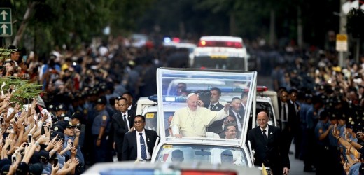 El papa Francisco acepta una invitación para visitar Ucrania