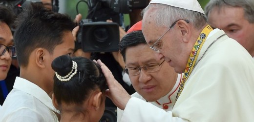 El Papa pide a la comunidad internacional “soluciones pacíficas” para Libia