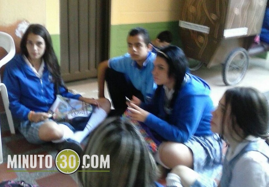 protesta colegio sabaneta (1)(1)