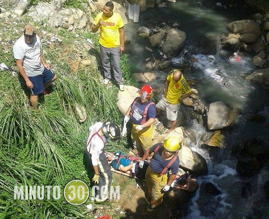 rescate joven que cayo en bicicleta (3)(1)