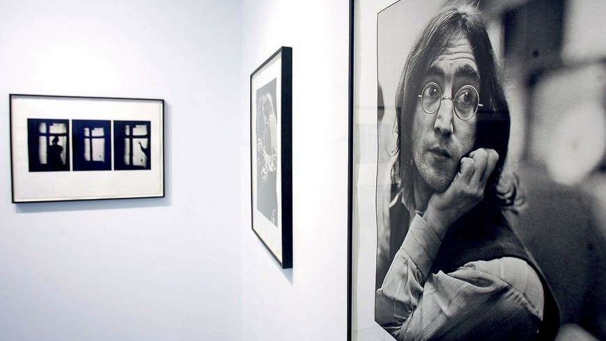 Fotografía de John Lennon realizada por Linda McCartney en Londres en 1968.EFE/Archivo