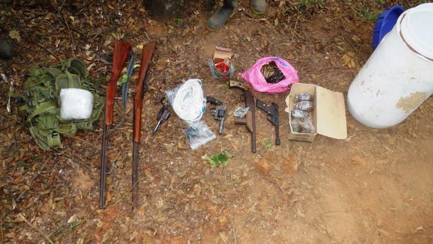 La Policía ubicó e incautó una caleta con armas del 'Clan Úsuga' en Sopetrán 2 Foto: Policía Antioquia