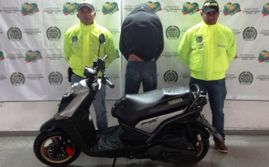 Capturado por andar en una moto con placa y documentos falsos 2 Foto: Policía Antioquia