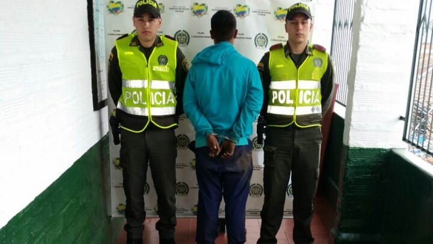 Policía desmanteló un centro de acopio de estupefacientes del combo 'La Avanzada' 1 CAPTURADO CON MARIHUANA Y COCA APP