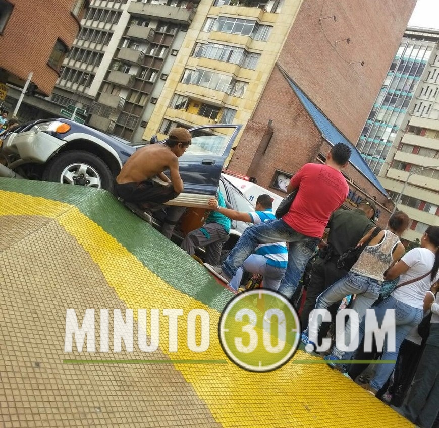 accidente piramides avenida oriental