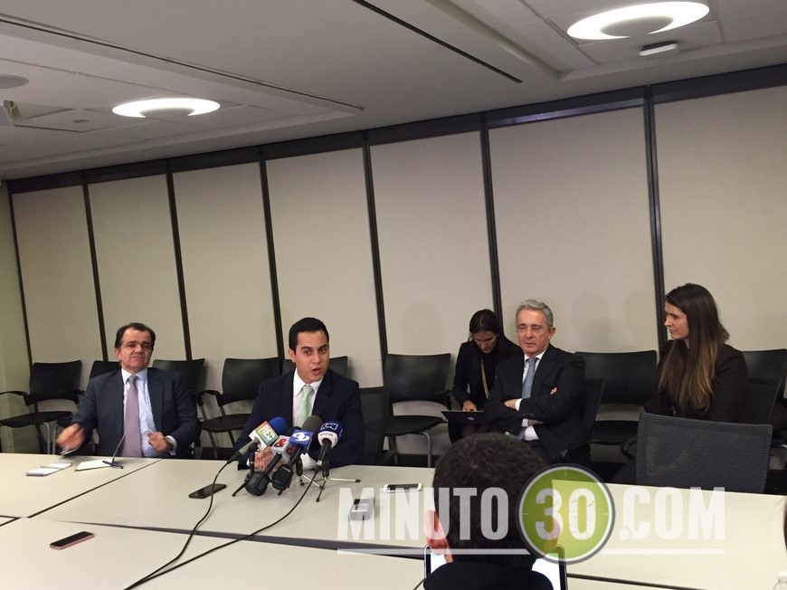 EN FOTOS: Primeras imágenes de la gira de Uribe por Estados Unidos 7 IMG-20150211-WA0042 (Copiar)