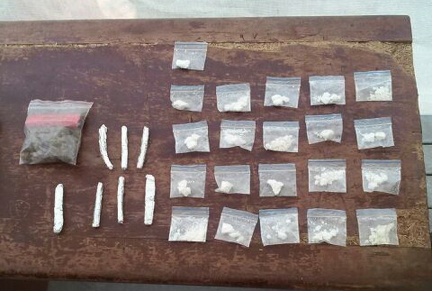 Lo cogieron con 100 gramos de cocaína en las medias 7 cocaina en caltines