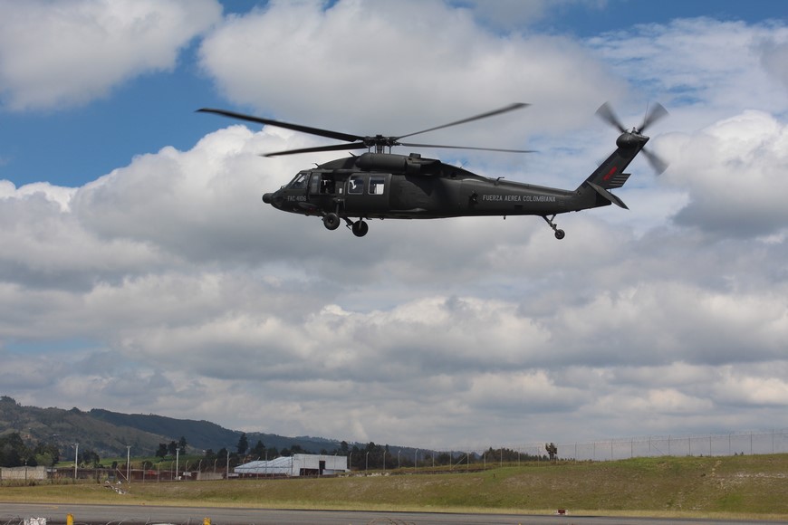 Fuerza Aérea traslada a Medellín a dos soldados heridos 2 Dos soldados heridos fueron trasladados desde Cáceres hasta Medellín por la Fuerza Aérea.