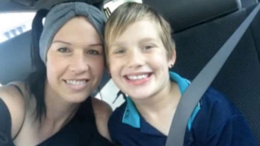 Milla junto a Renée Fabish, su mamá. Foto: Internet