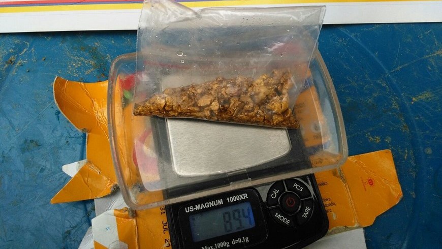 Seis capturas dejó operativo contra la minería ilegal en Rionegro 5 Oro incautado. Foto: Cortesía