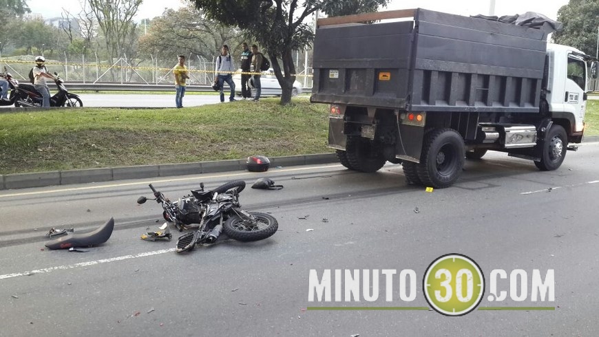 MOTOCICLISTA MUERTO EN LA REGIONAL (3)