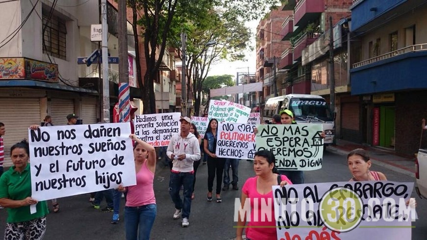 PLANTÓN EN ITAGÜÍ (2)