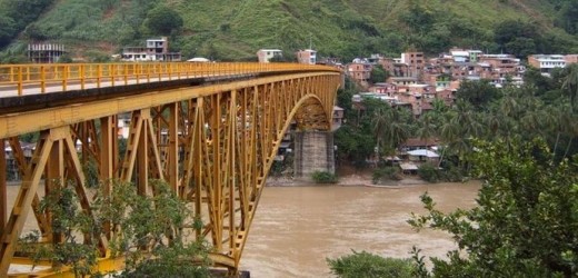 PUERTA VALDIVIA