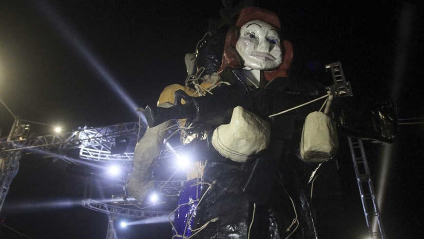Queman a exalcalde de Iguala y su esposa
