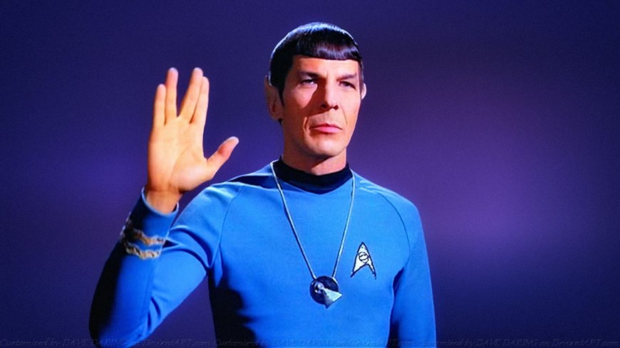 El actor estadounidense Leonard Nimoy, personificando al señor Spock.