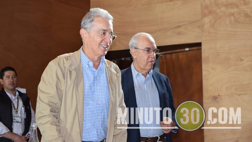 alvaro uribe velez app