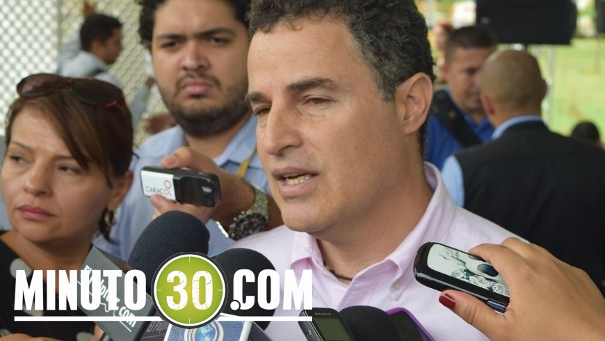 Aníbal Gaviria Correa envía un saludo de solidaridad a la familia de Nicanor Restrepo Santamaría 1 anibal gaviria app